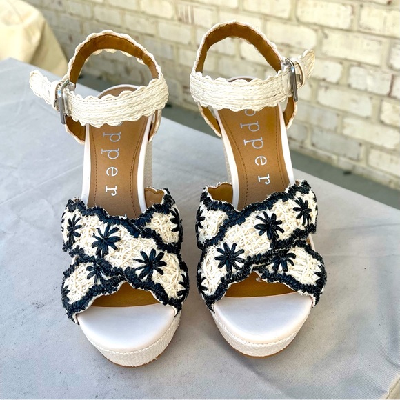Copper Key Shoes Nwob Copper Key Wedge Raffia Sandal In Natural And